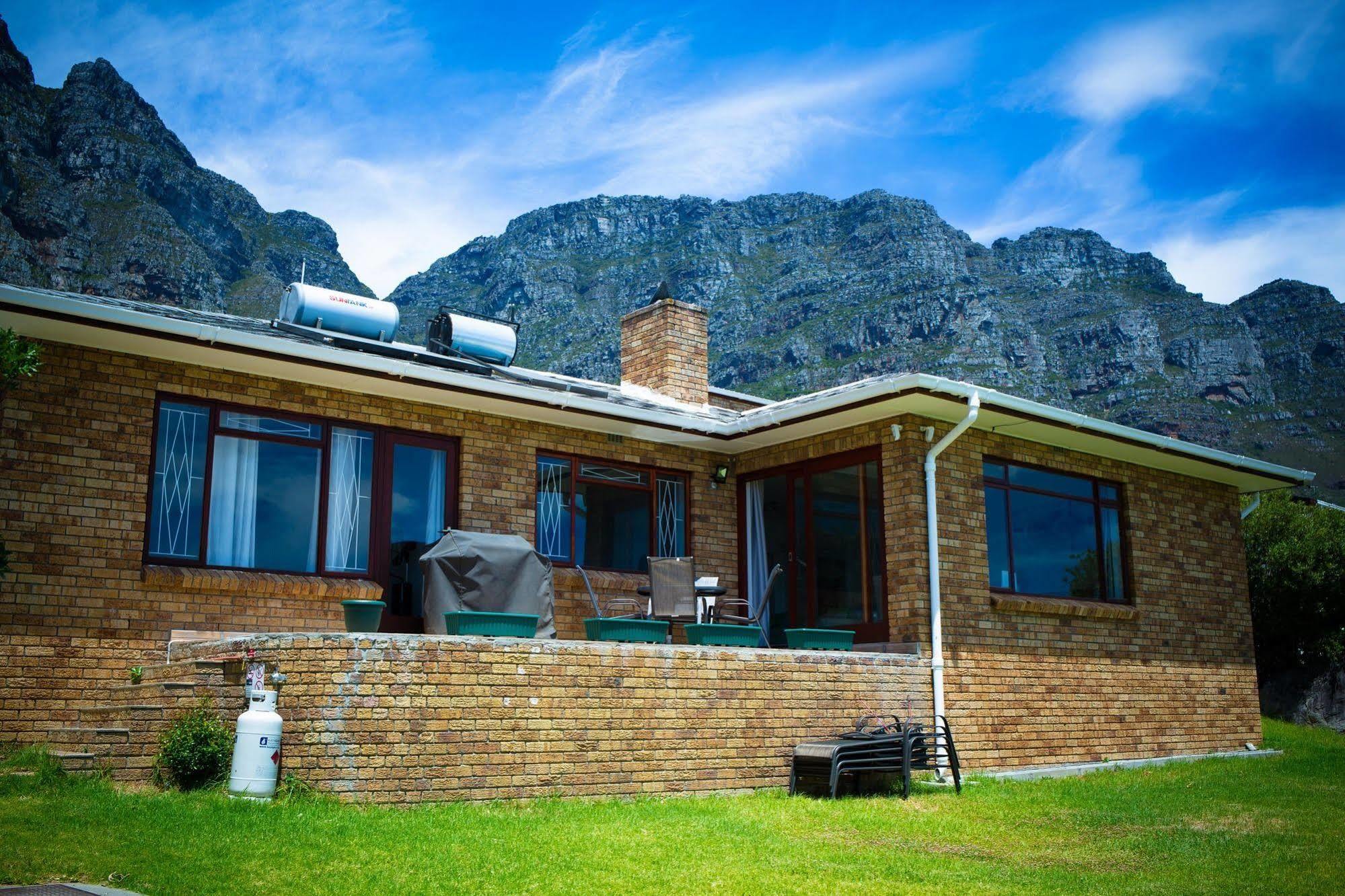 African Groove Camps Bay Cape Town Bagian luar foto