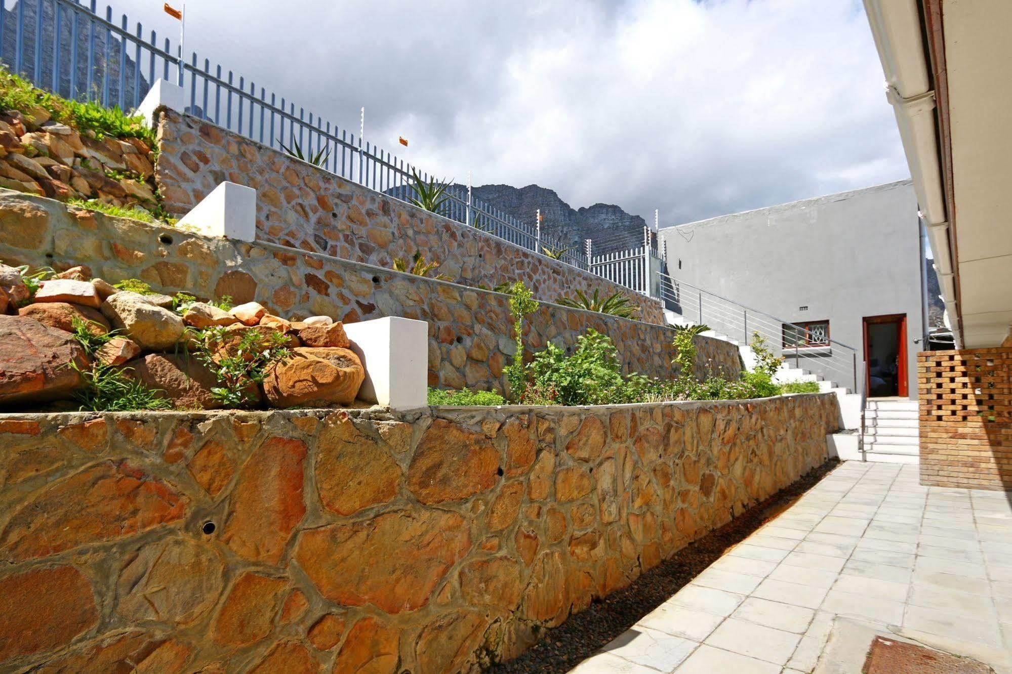 African Groove Camps Bay Cape Town Bagian luar foto